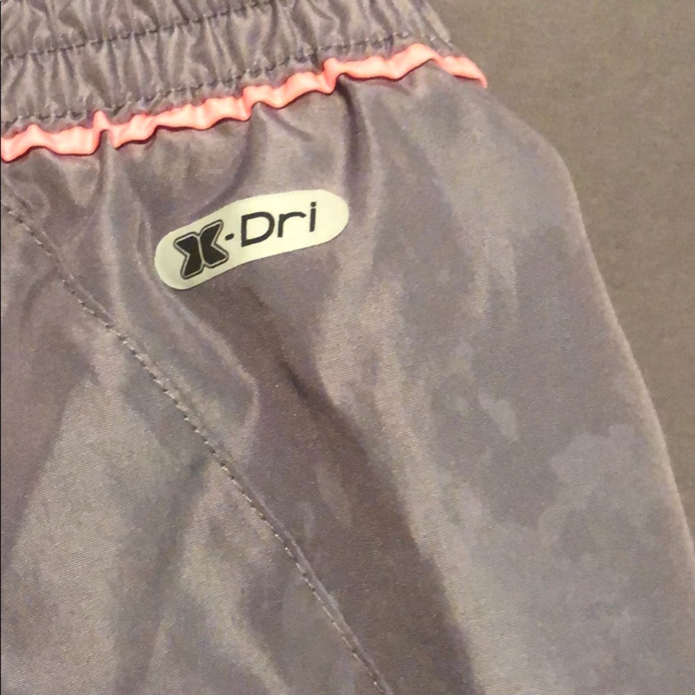 Shorts - Picture 5 of 5